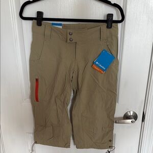 Columbia Women's Tan Shorts